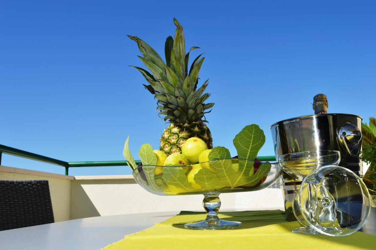 Rooms & Apartments Villa Anka Tučepi Εξωτερικό φωτογραφία