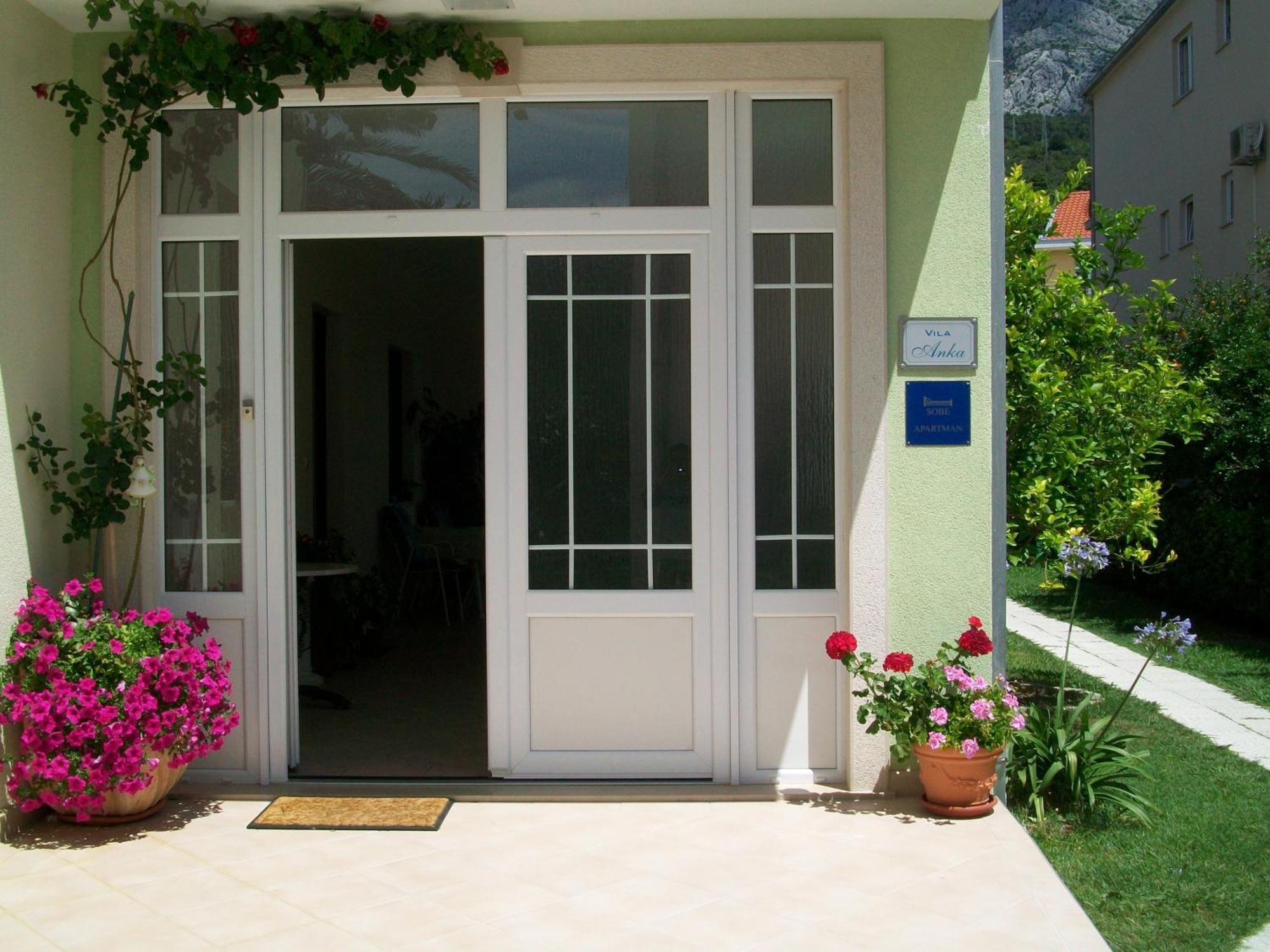 Rooms & Apartments Villa Anka Tučepi Εξωτερικό φωτογραφία