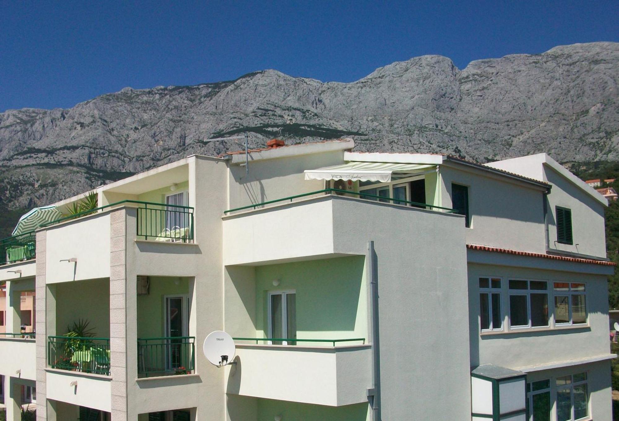 Rooms & Apartments Villa Anka Tučepi Εξωτερικό φωτογραφία