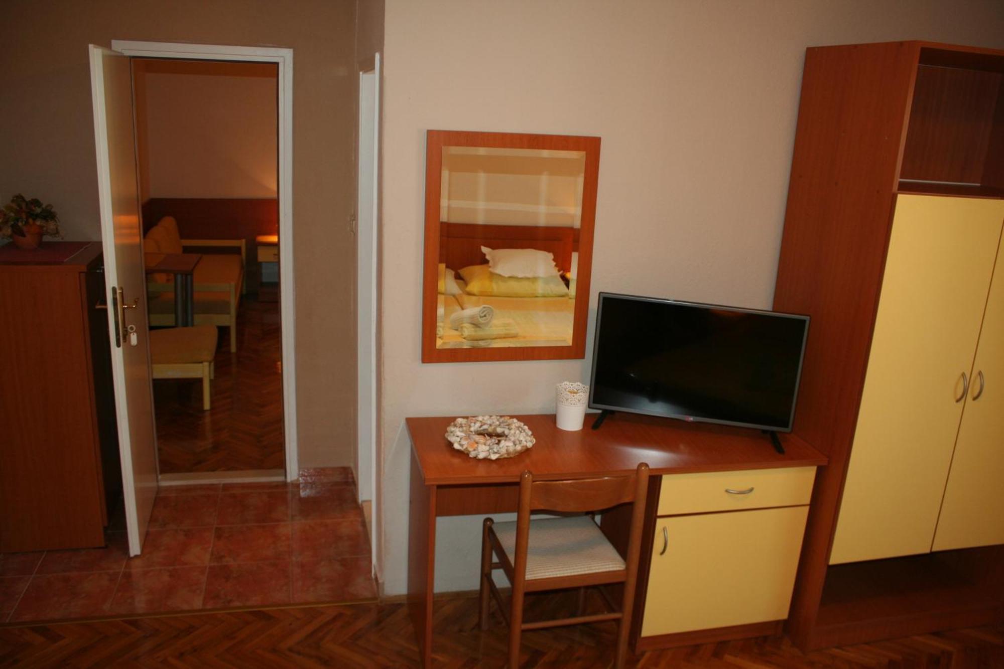 Rooms & Apartments Villa Anka Tučepi Δωμάτιο φωτογραφία