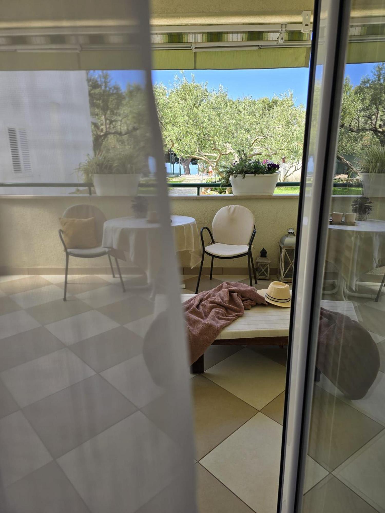 Rooms & Apartments Villa Anka Tučepi Εξωτερικό φωτογραφία