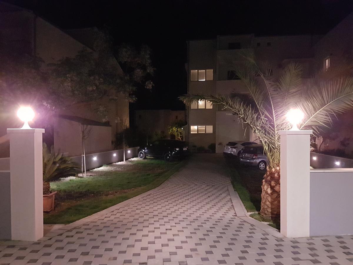Rooms & Apartments Villa Anka Tučepi Εξωτερικό φωτογραφία