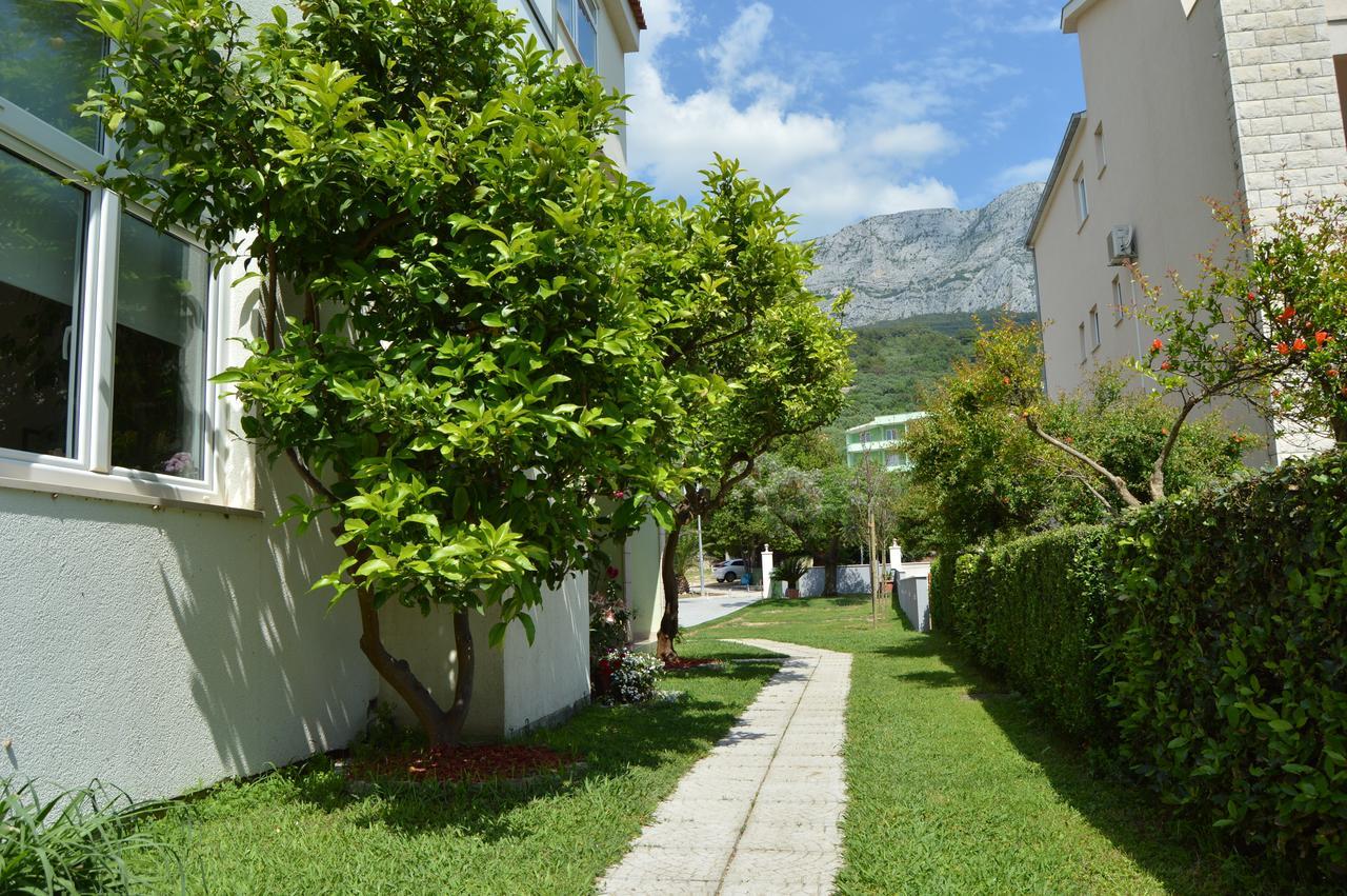 Rooms & Apartments Villa Anka Tučepi Εξωτερικό φωτογραφία
